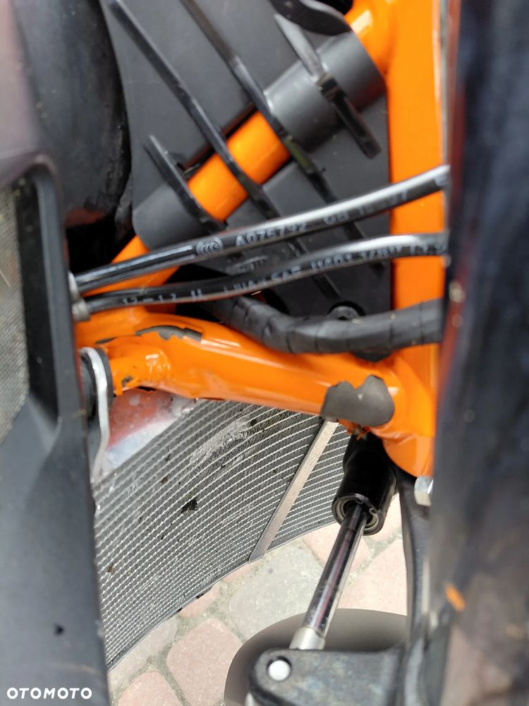 KTM Super Duke - 16