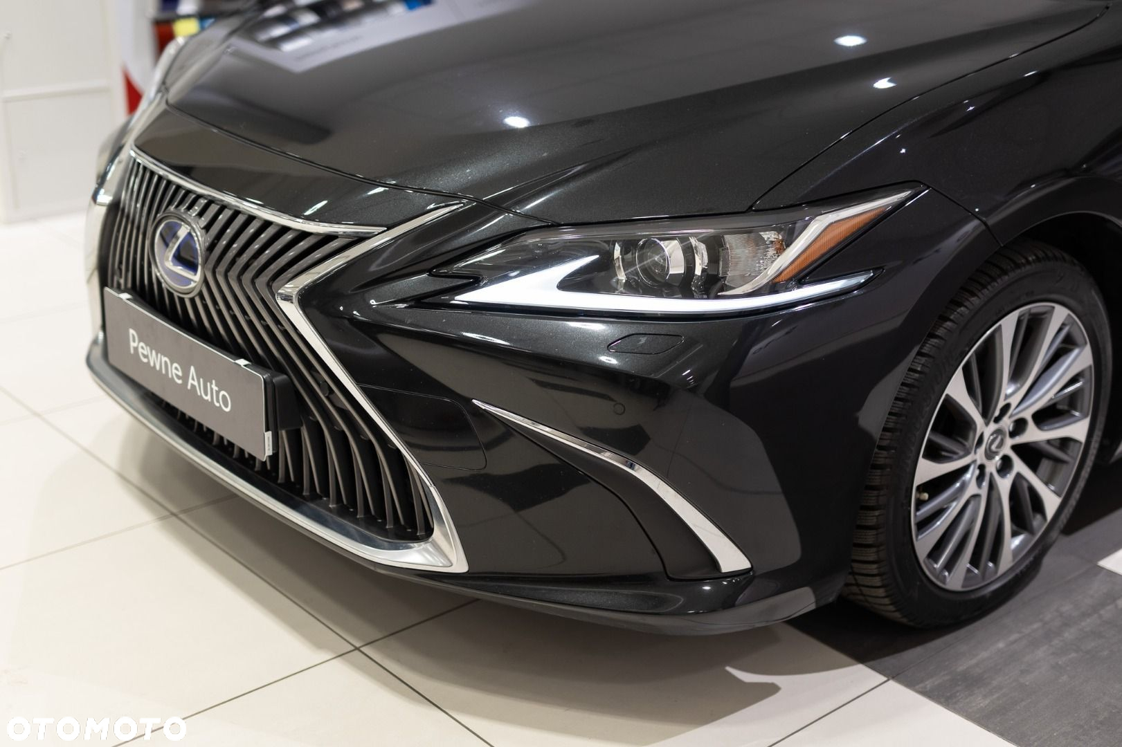 Lexus ES - 26