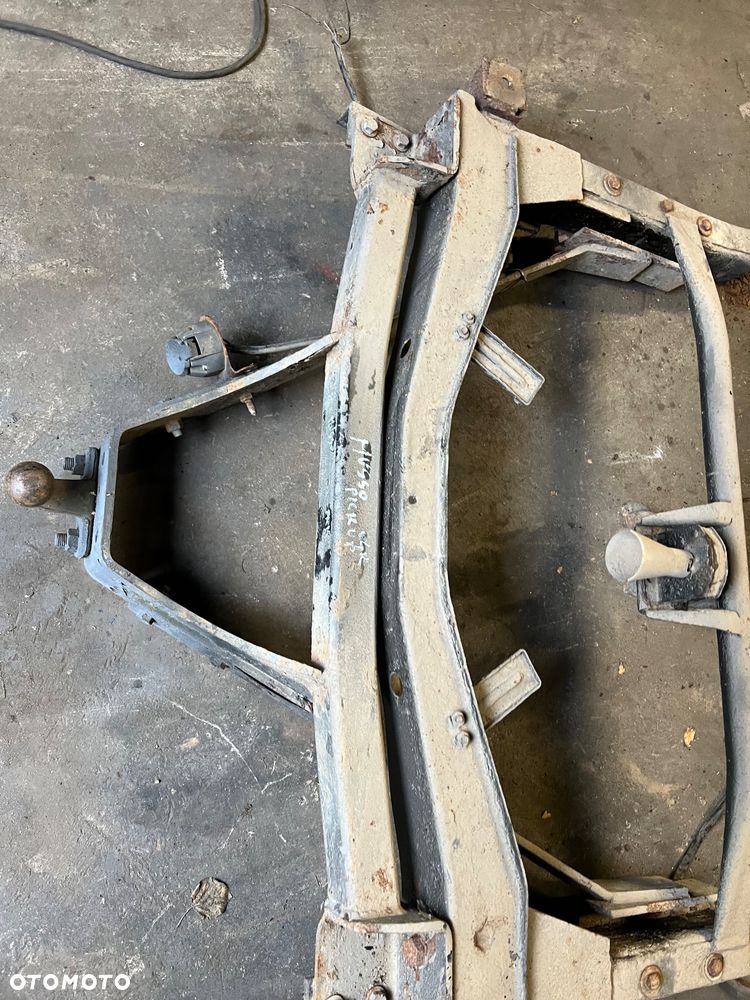 Hak holowniczy ssangyong Musso pickup 2.9td