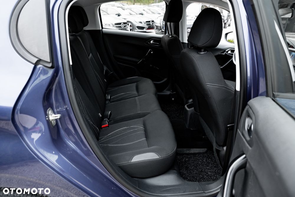 Peugeot 208 PureTech 82 Allure - 20