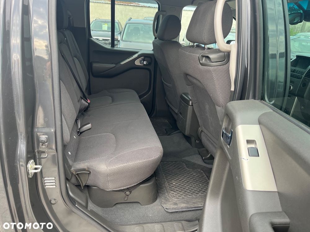 Nissan Navara 2.5 D LE Limited - 19