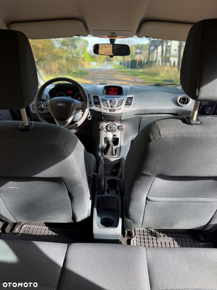 Ford Fiesta - 13