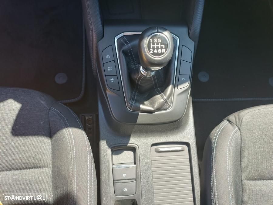 Ford Focus 1.0 EcoBoost Active - 14