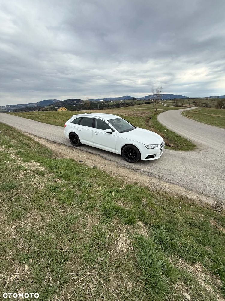Audi A4 Avant 2.0 TDI S tronic - 11
