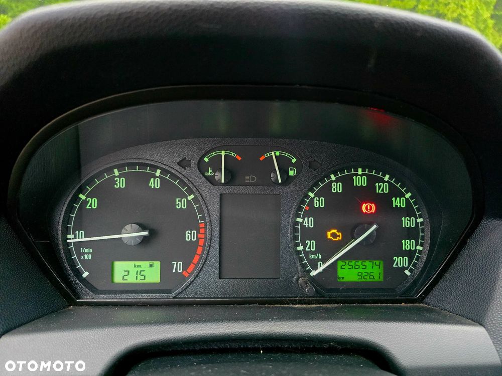 Skoda Fabia 1.4 16V Ambiente - 20