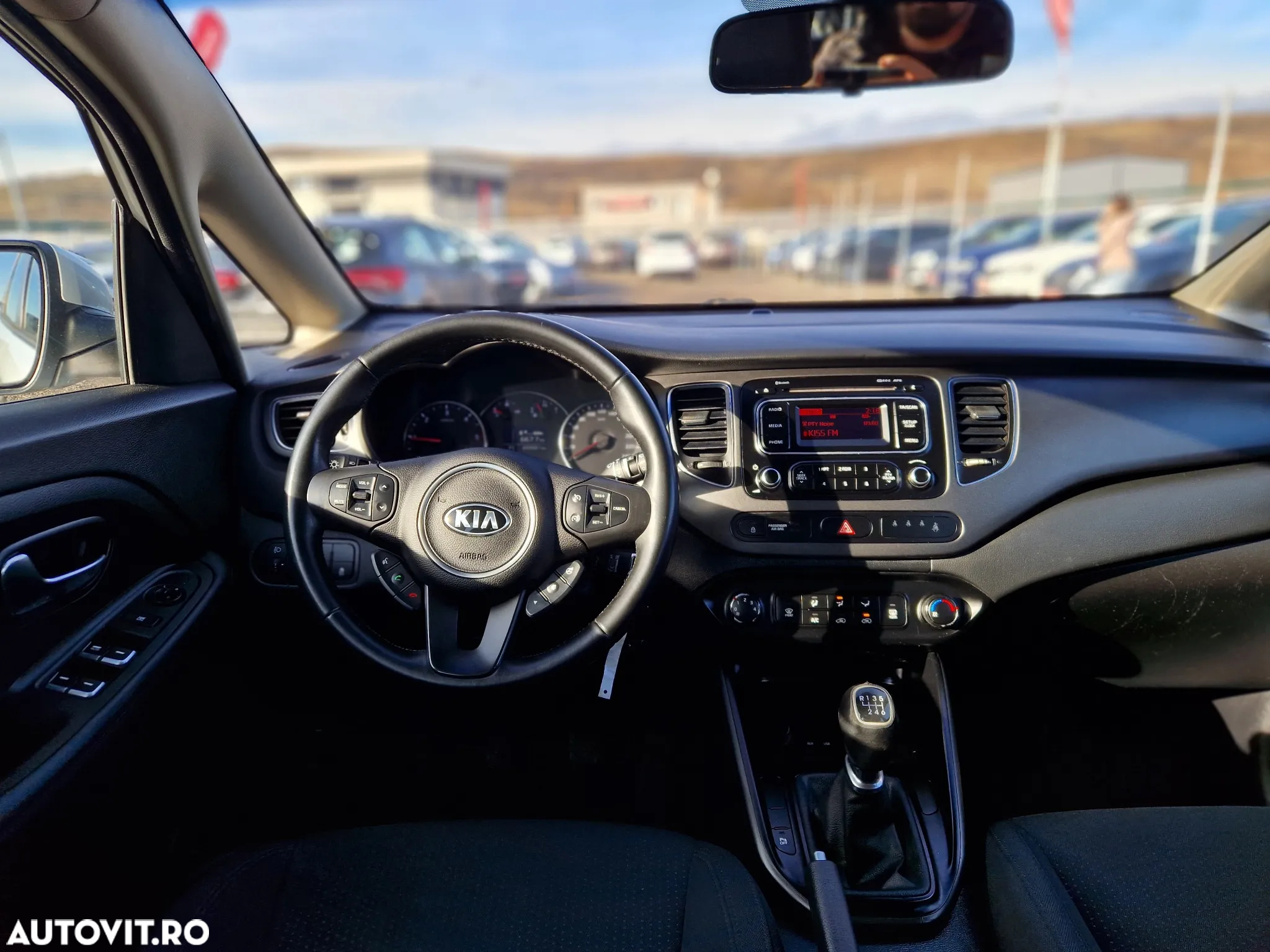 Kia Carens 1.7 CRDi 115 Dream-Team Edition - 26