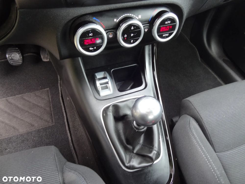 Alfa Romeo Giulietta 1.4 TB 16V Impression - 10