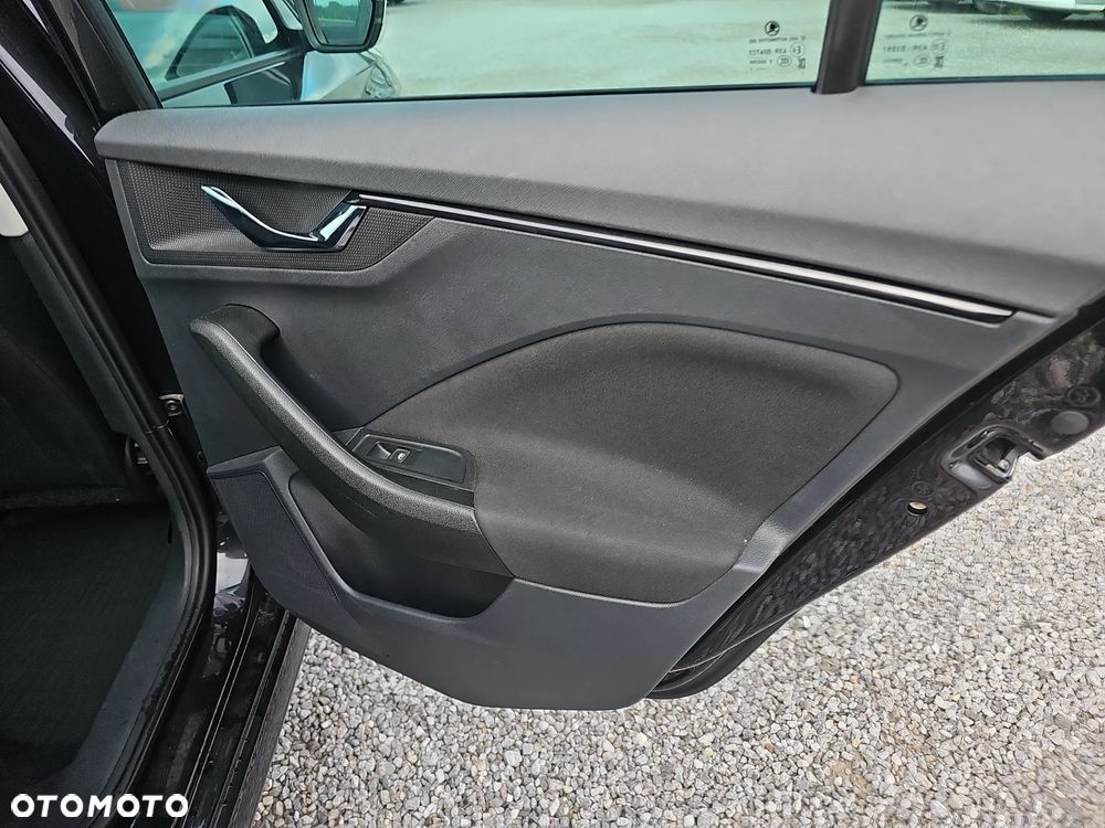 Skoda Kamiq 1.0 TSI Ambition DSG - 23