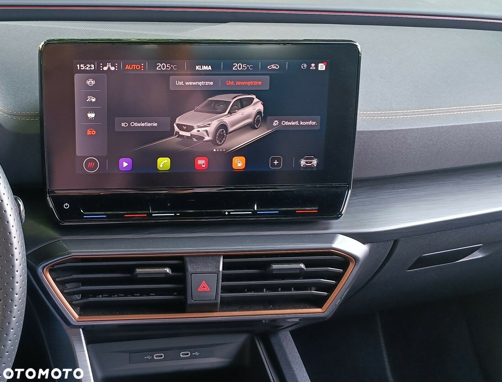 Cupra Formentor 1.5 TSI DSG - 25