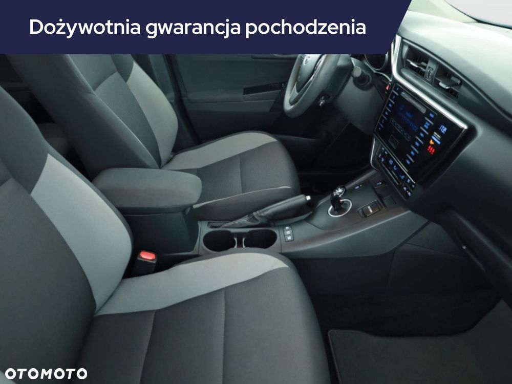 Toyota Auris - 9