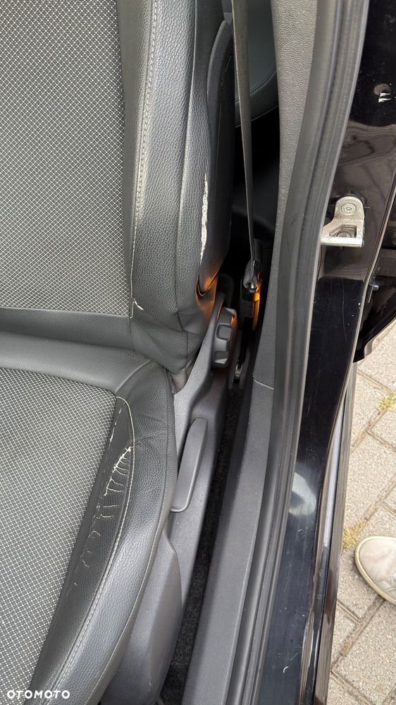 Opel Corsa 1.4 16V Cosmo - 24