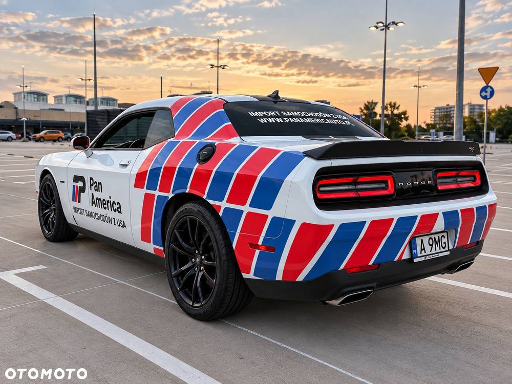 Dodge Challenger 5.7 R/T - 5