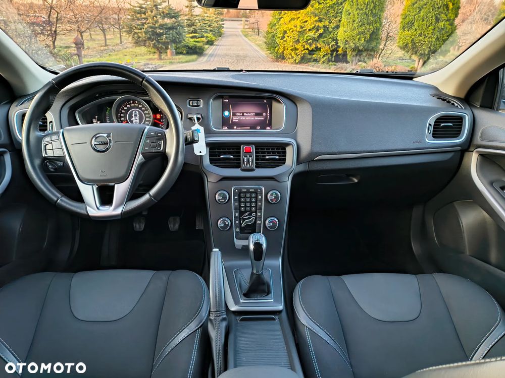 Volvo V40 D2 Momentum - 9