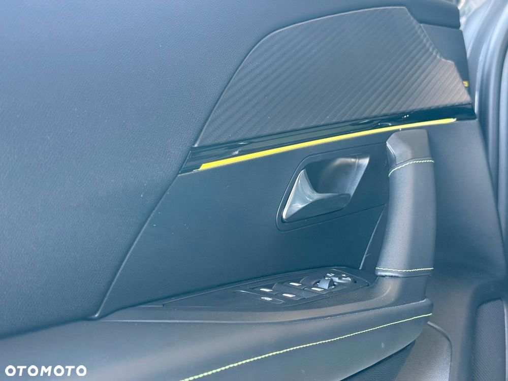 Peugeot 2008 54kWh GT - 16