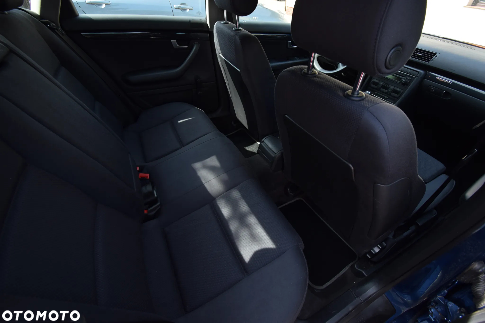 Audi A4 1.8T Quattro - 27