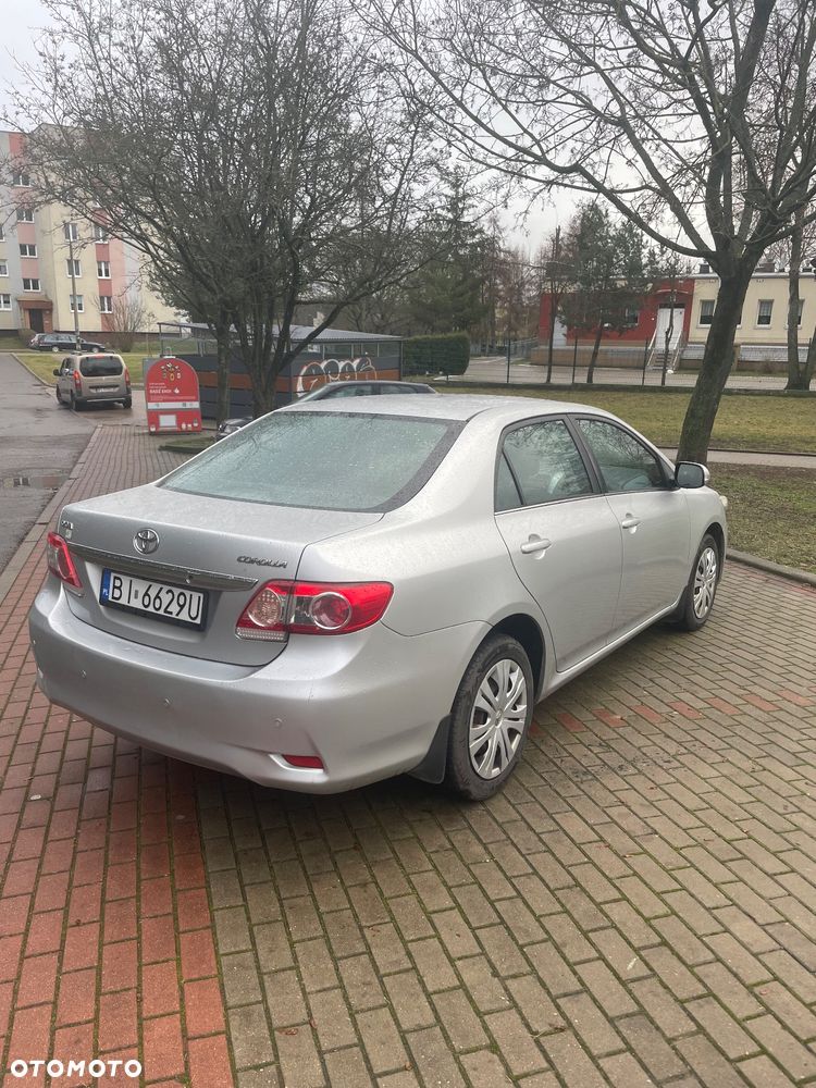 Toyota Corolla 1.6 Premium - 5