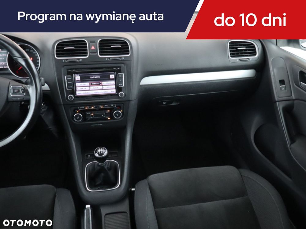 Volkswagen Golf - 10