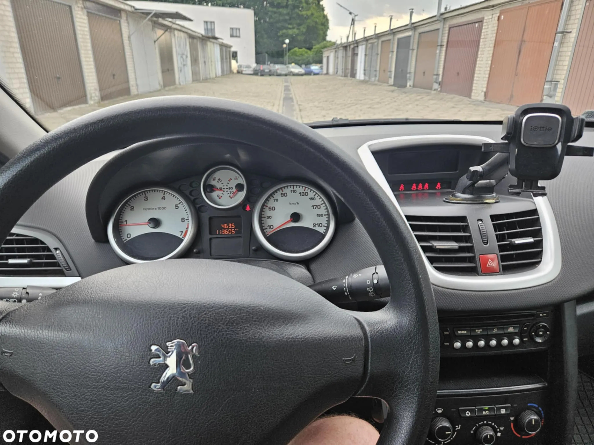 Peugeot 207 1.4 16V Trendy - 8