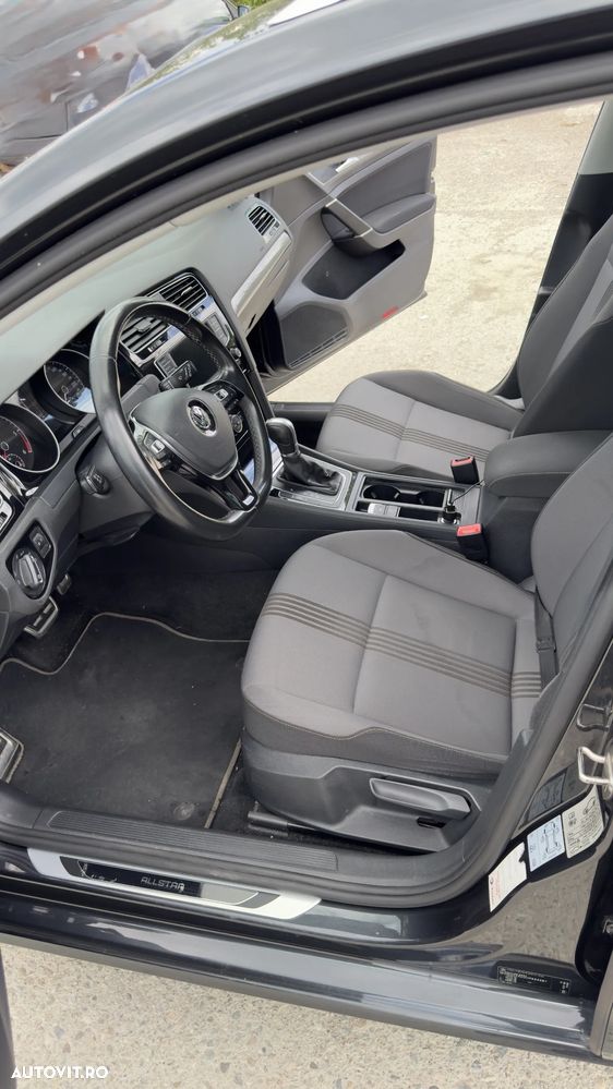 Volkswagen Golf 1.6 TDI BlueMotion Technology DSG Allstar - 10