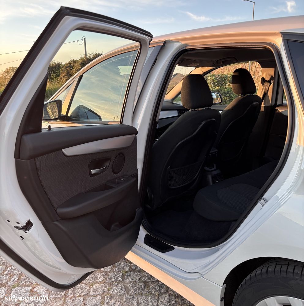 BMW 225xe Active Tourer iPerformance Advantage - 35