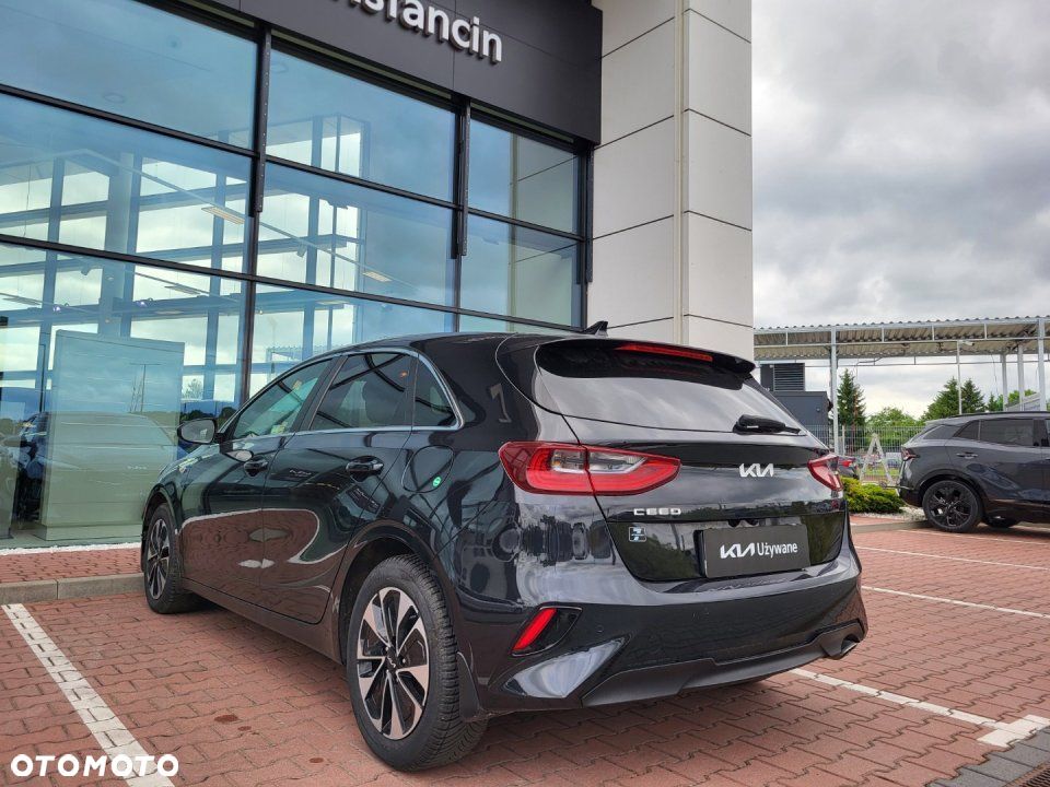 Kia Ceed - 7
