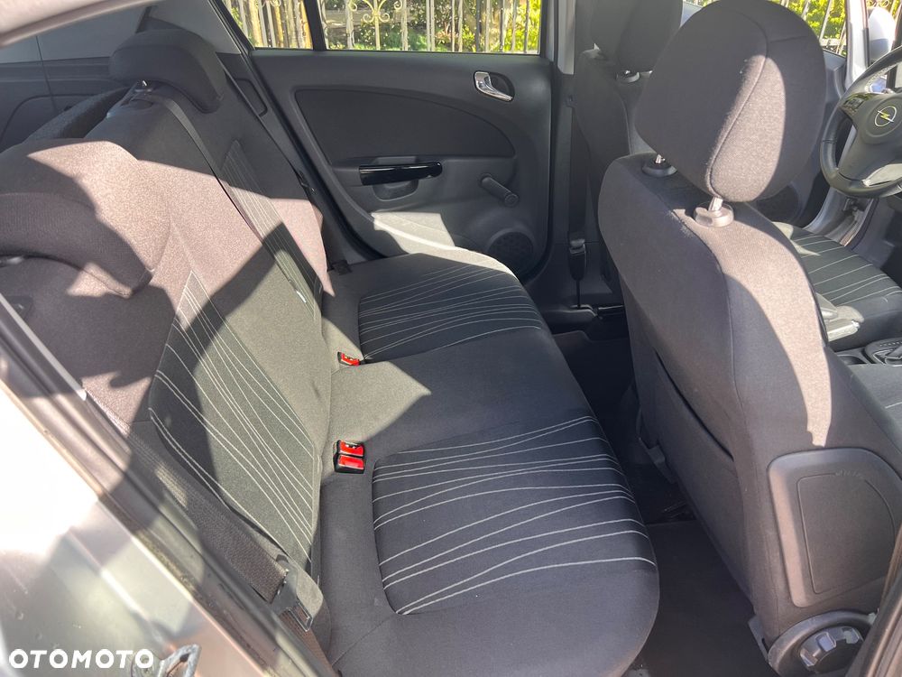 Opel Corsa 1.4 16V 111 - 8