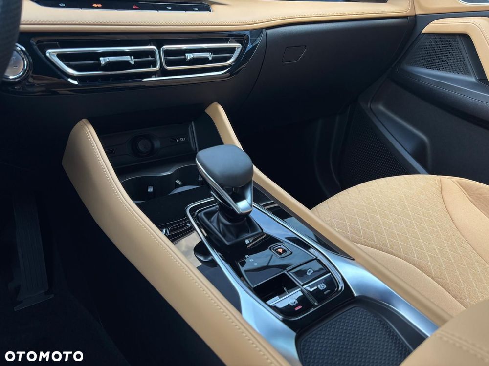 MG HS 1.5T HEV+ Excite - 11