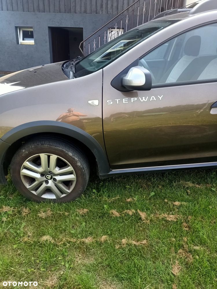 Dacia Sandero 0.9 TCe Laureate S&S - 8