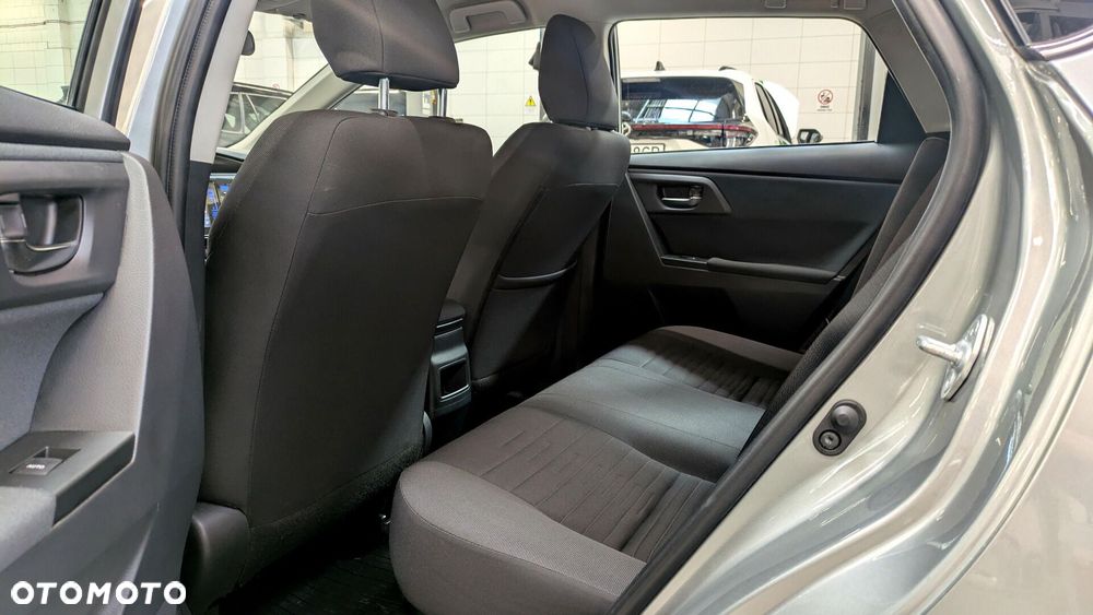 Toyota Auris - 13