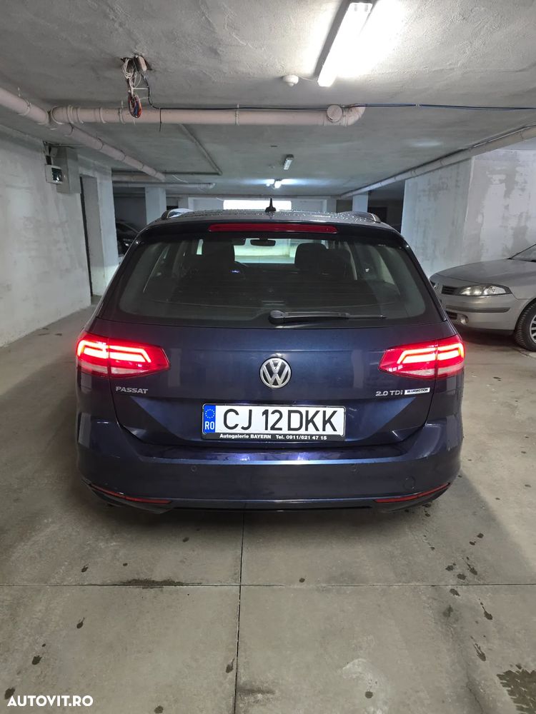 Volkswagen Passat 2.0 TDI SCR BlueMotion Comfortline - 9