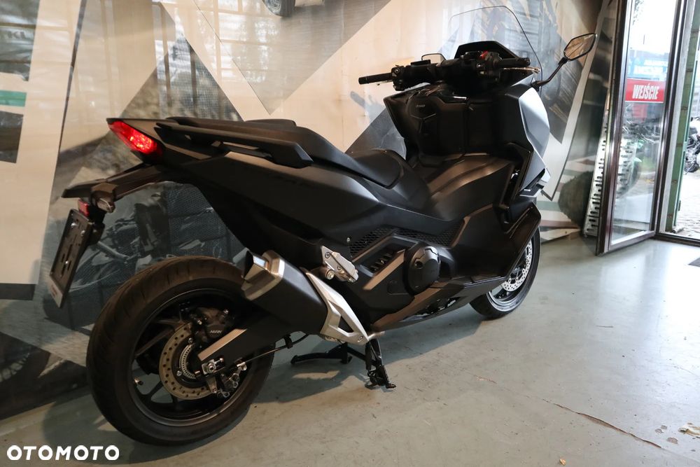 Honda NSS - 7