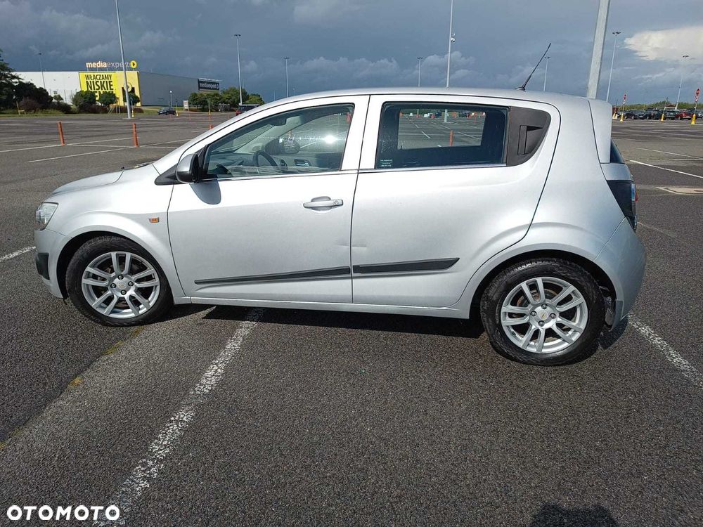 Chevrolet Aveo - 3