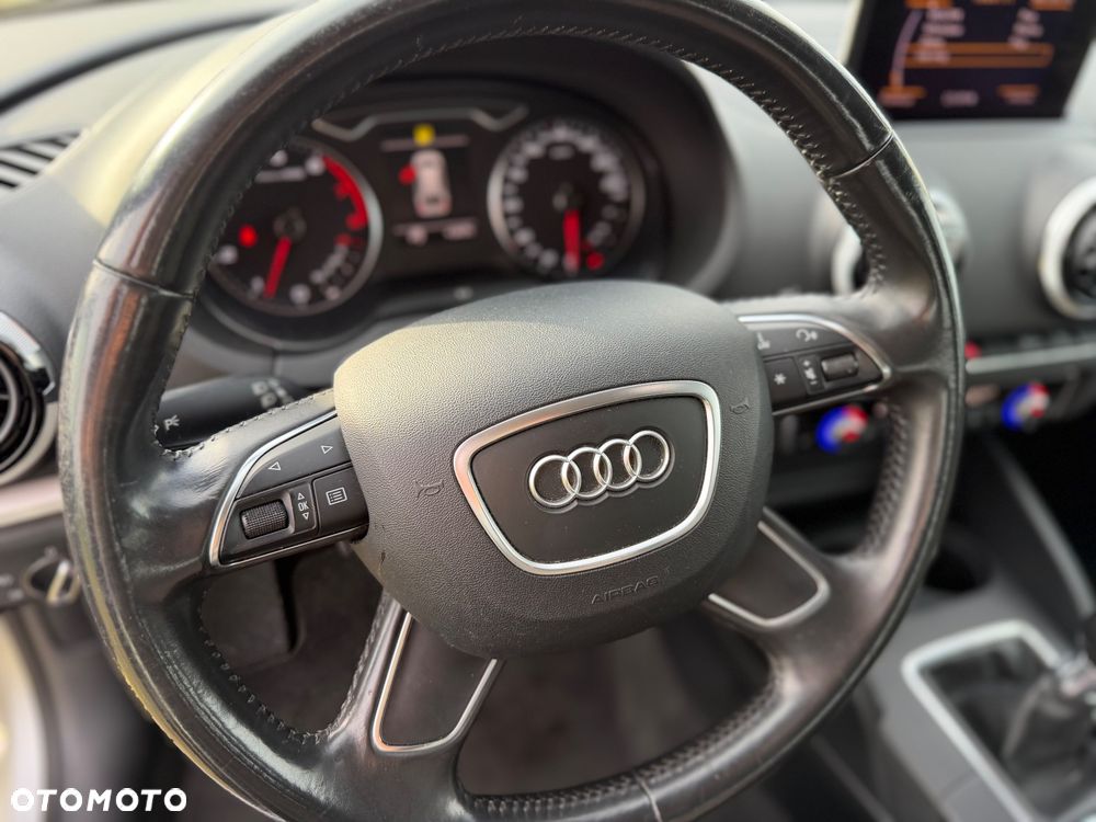 Audi A3 Sportback - 16