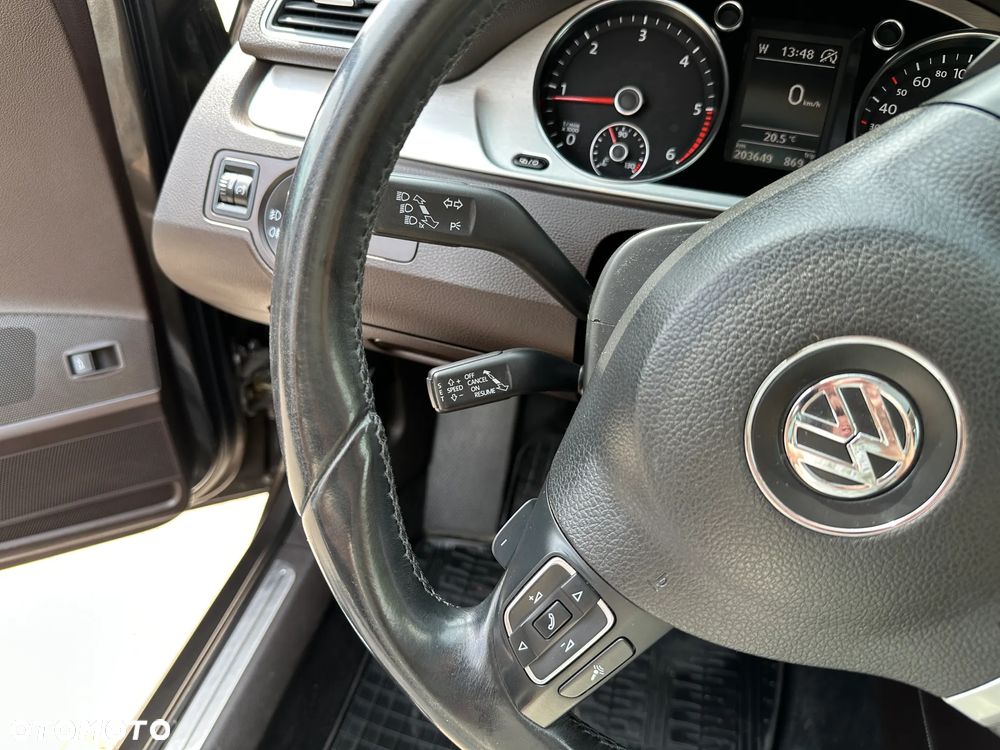 Volkswagen Passat Variant - 10