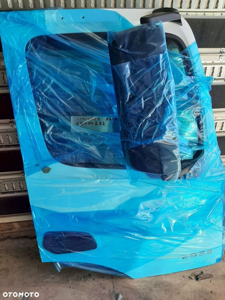 Drzwi Prawe Kompletne Mercedes Antos Arocs NOWE Białe / Pomaranczowe - 1