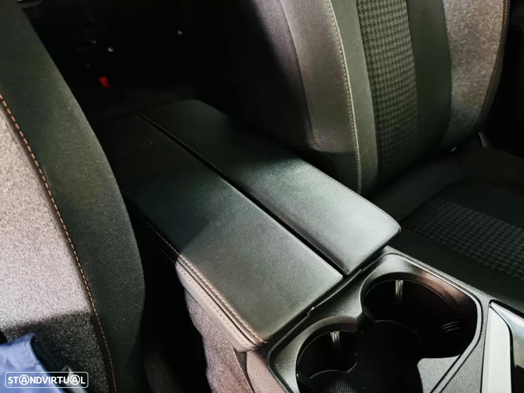 Peugeot 3008 1.5 BlueHDi Active - 54