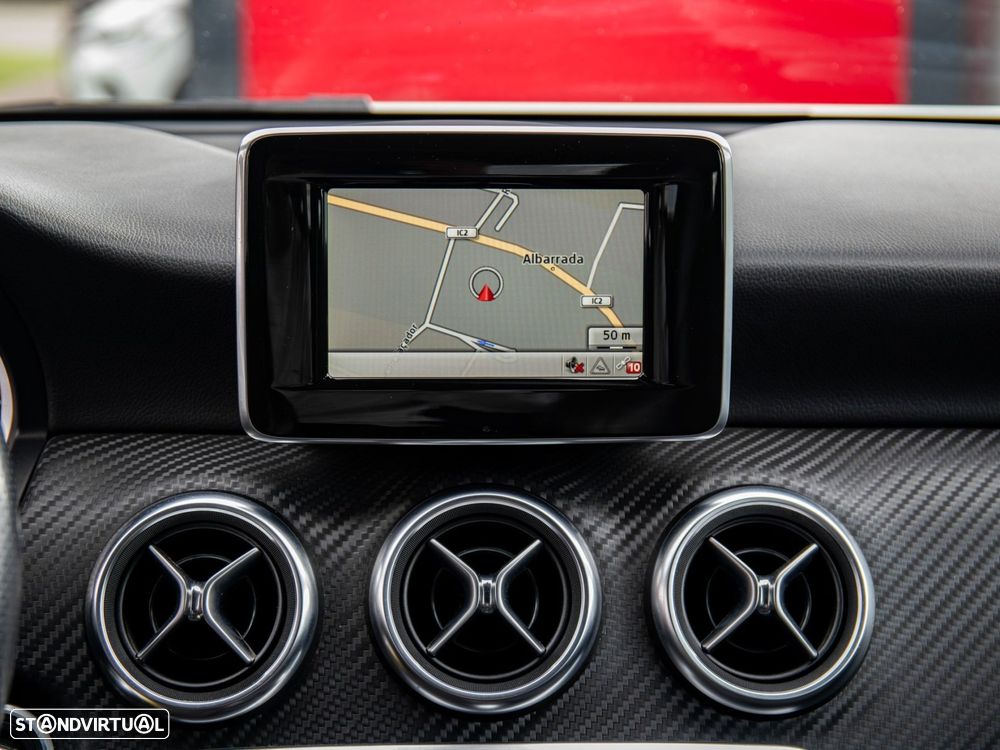 Mercedes-Benz A 180 d AMG Line - 23