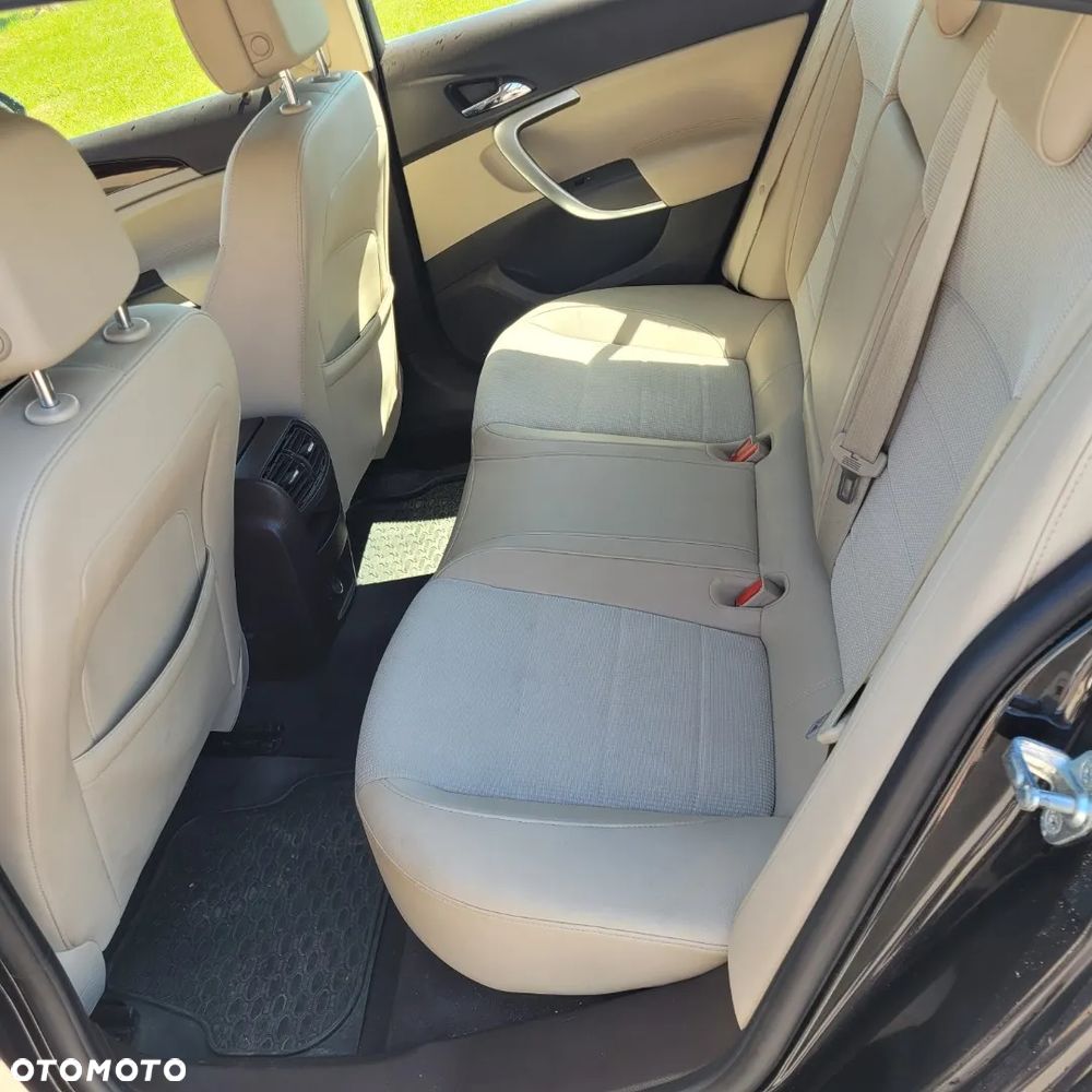 Opel Insignia - 11