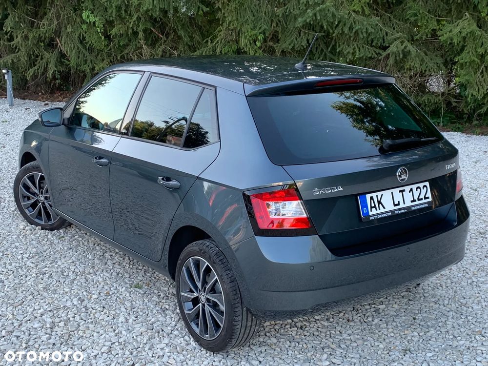 Skoda Fabia 1.2 TSI Monte Carlo - 10