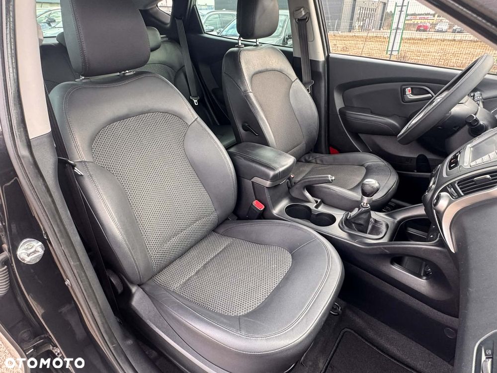 Hyundai ix35 - 16