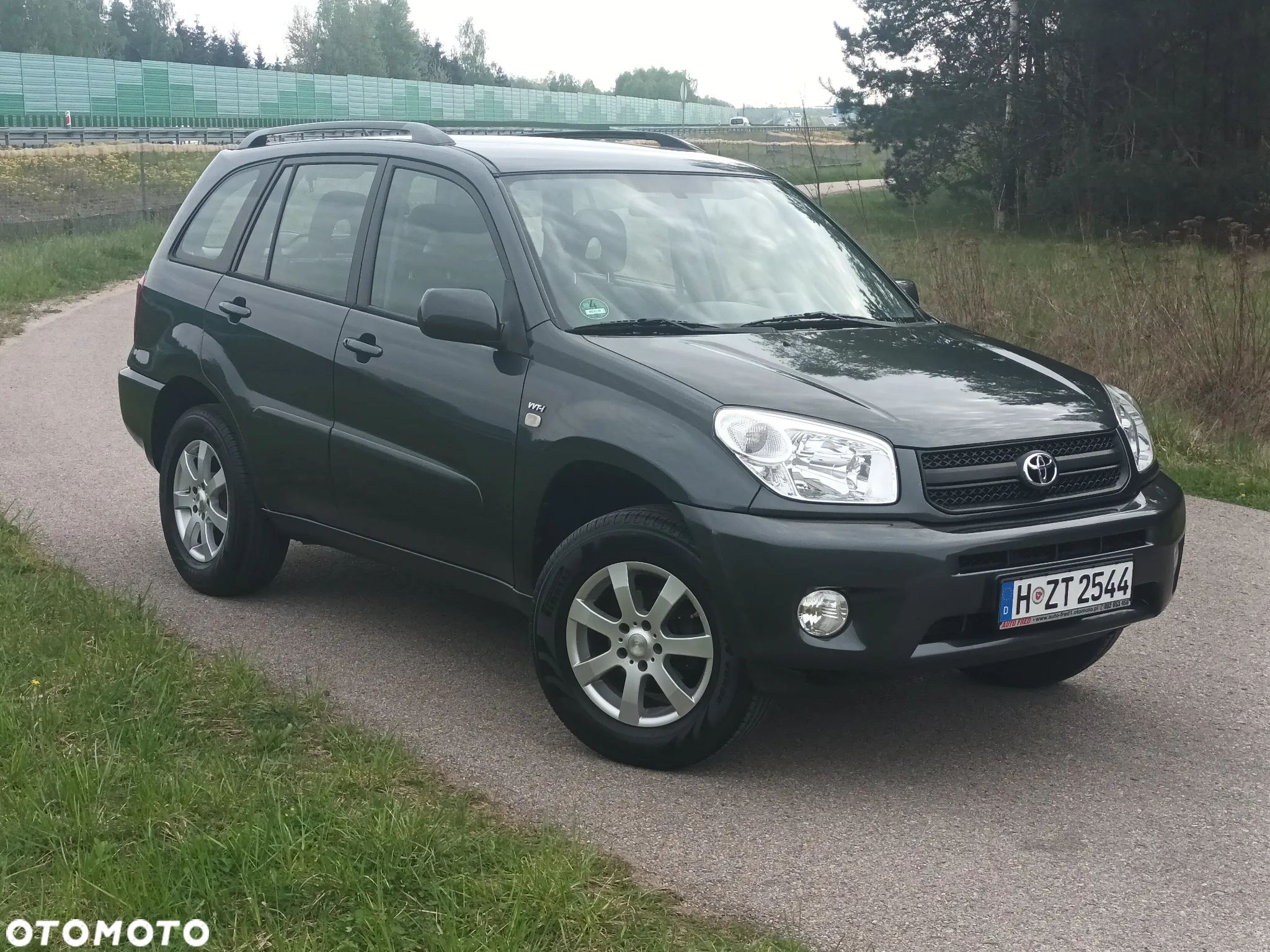 Toyota RAV4 1.8 VVT-i Terra 2WD - 1