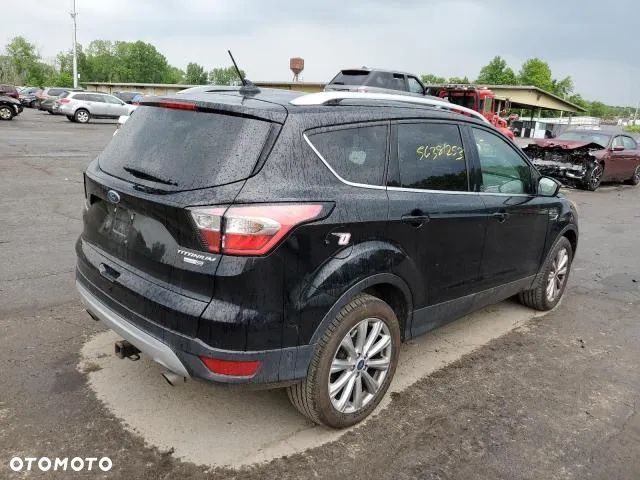Ford Escape 2.0 EcoBoost AWD Titanium - 5