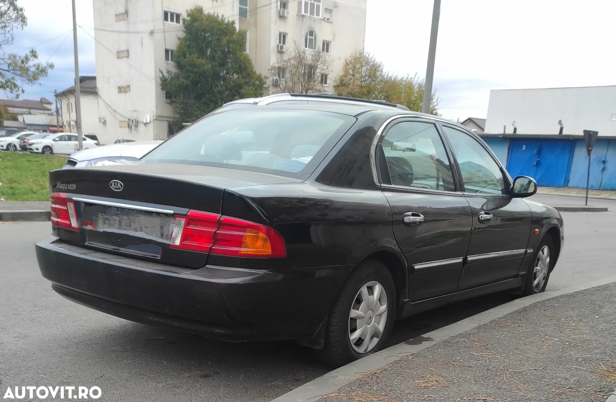 Kia Magentis 2.0 LX - 3