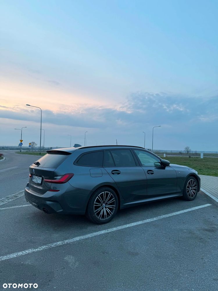 BMW Seria 3 320d xDrive mHEV M Sport - 26
