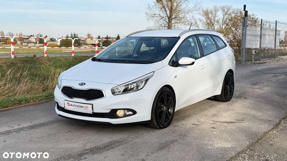 Kia Ceed - 4