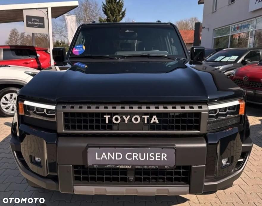 Toyota Land Cruiser - 11