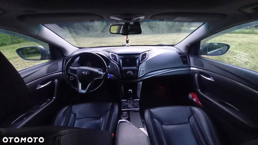 Hyundai i40 1.7 CRDi Premium - 17