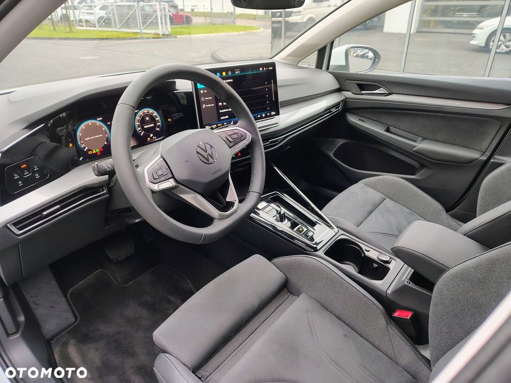 Volkswagen Golf - 13