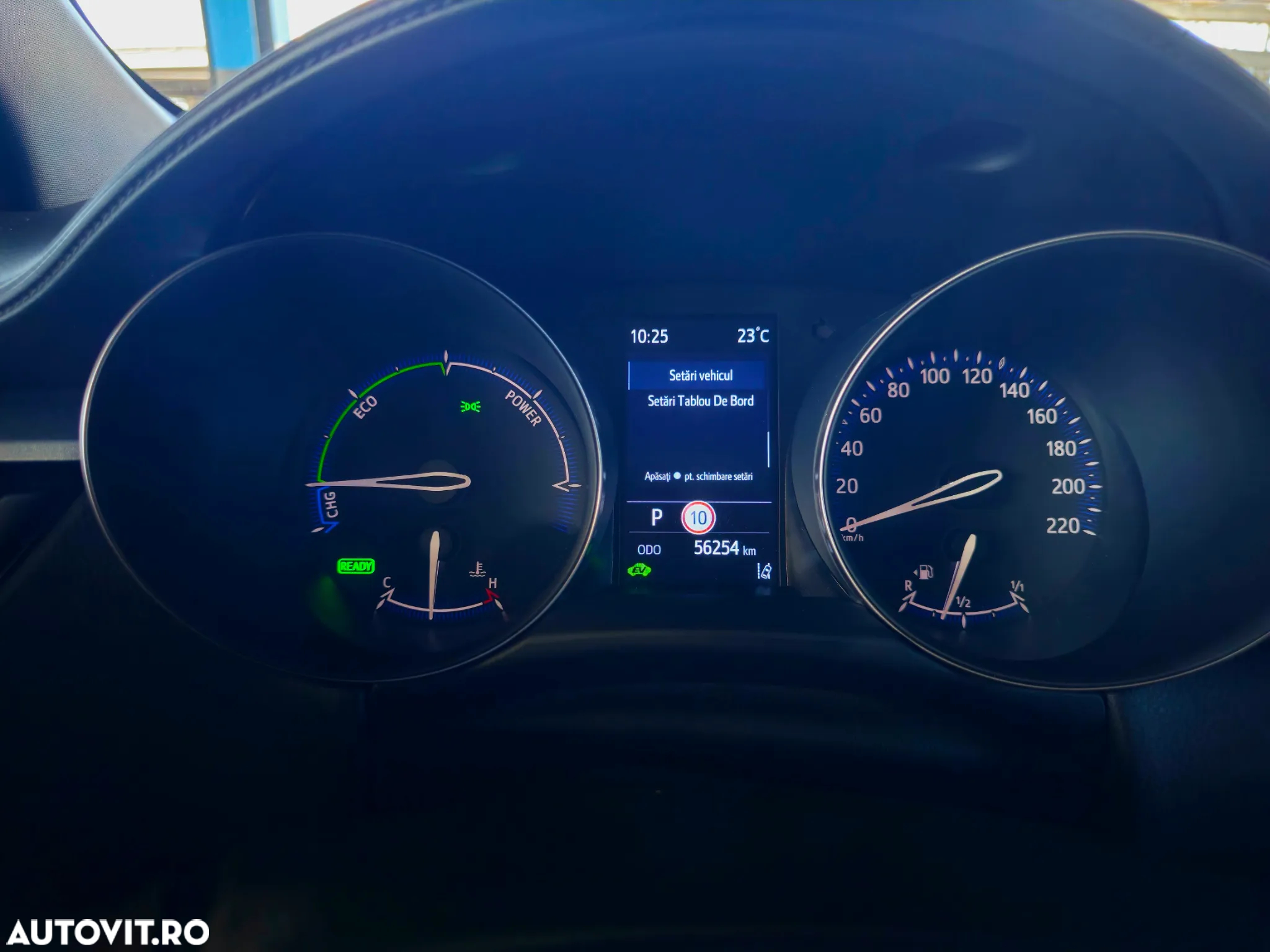 Toyota C-HR 2.0 Hybrid Team Deutschland - 33