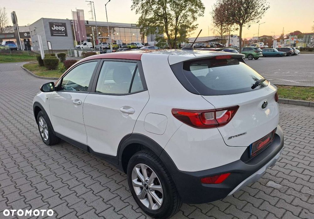 Kia Stonic - 11